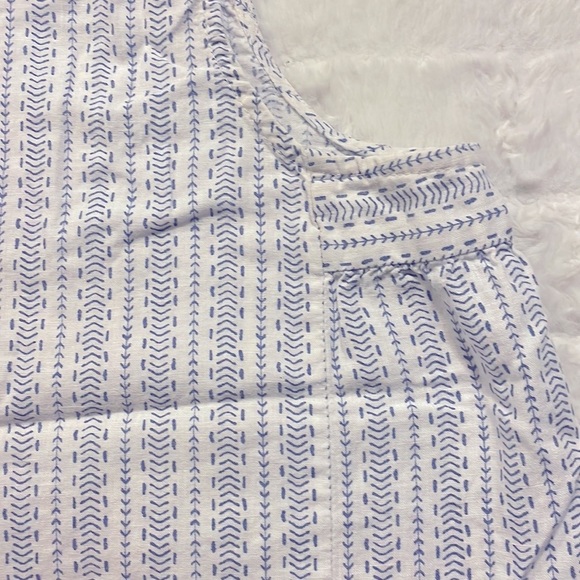 Old Navy sleeveless top size L - Picture 4 of 8